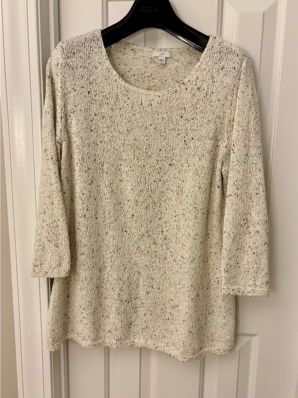 Women's lightweight sweater - perfect for fall!